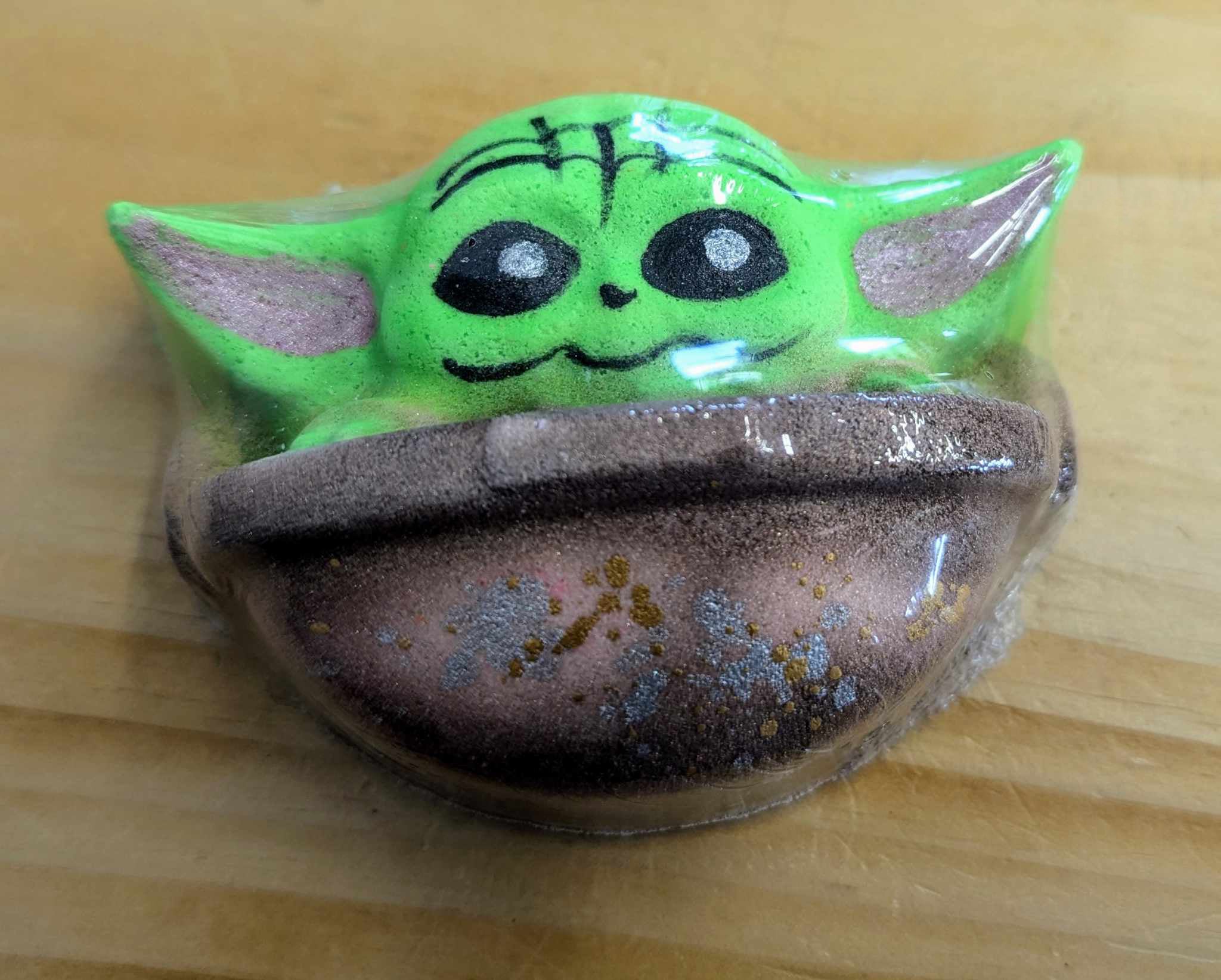 Bombe de bain effervescente - Baby Yoda - Melon d'eau
