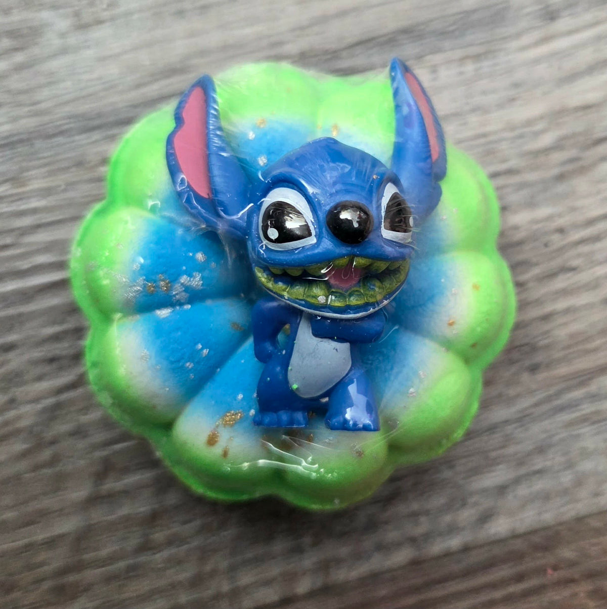 Bombe de bain effervescente avec jouet - Stitch sourire