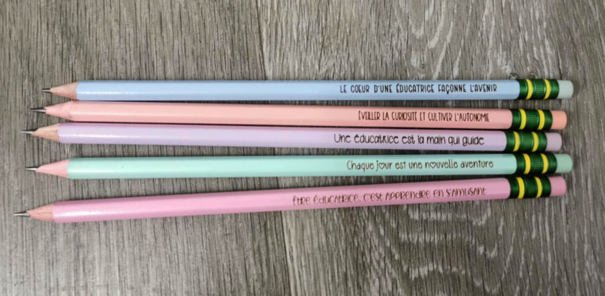 Cadeau pour éducatrice - Lot de 5 Crayons de plomb aux couleurs pastels avec pensées pour éducatrice