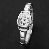 Petite montre carrée avec gros chiffre pour femmes - Bracelet extensible