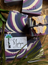 Savon naturel Clé à vie - Papillons Mystiques - Mûre et bois de sauge